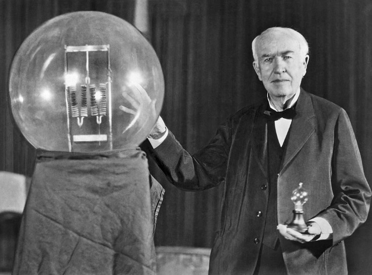History of Thomas Edison: A Trailblazing Inventor and Innovator
